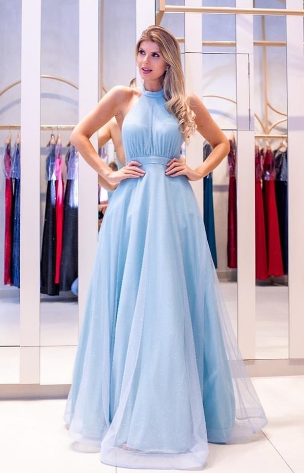 vestido longo azul claro simples para madrinha de casamento