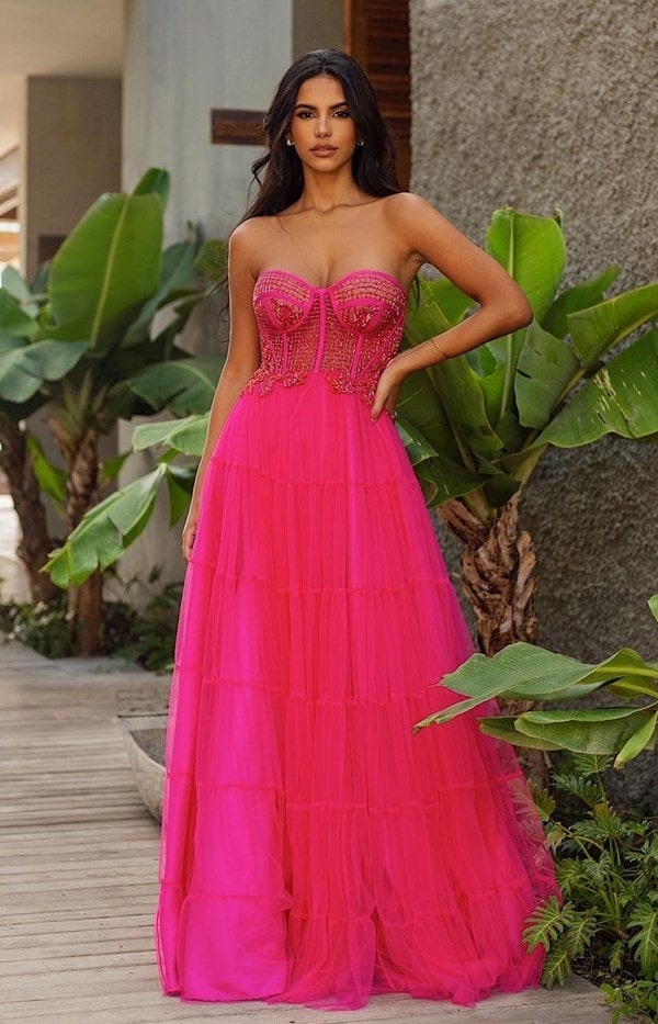 vestido de festa longo pink com saia de tule e corpete bordado
