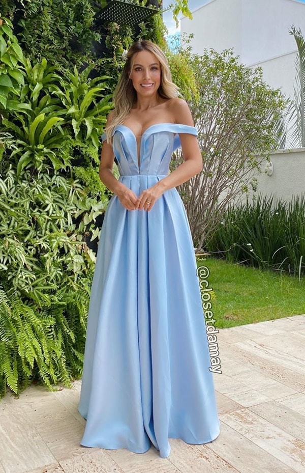 vestido longo azul claro de zibeline para madrinha de casamento