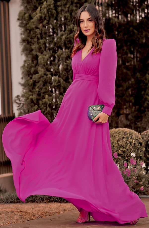 vestido de festa longo pink fluido com manga longa soltinha